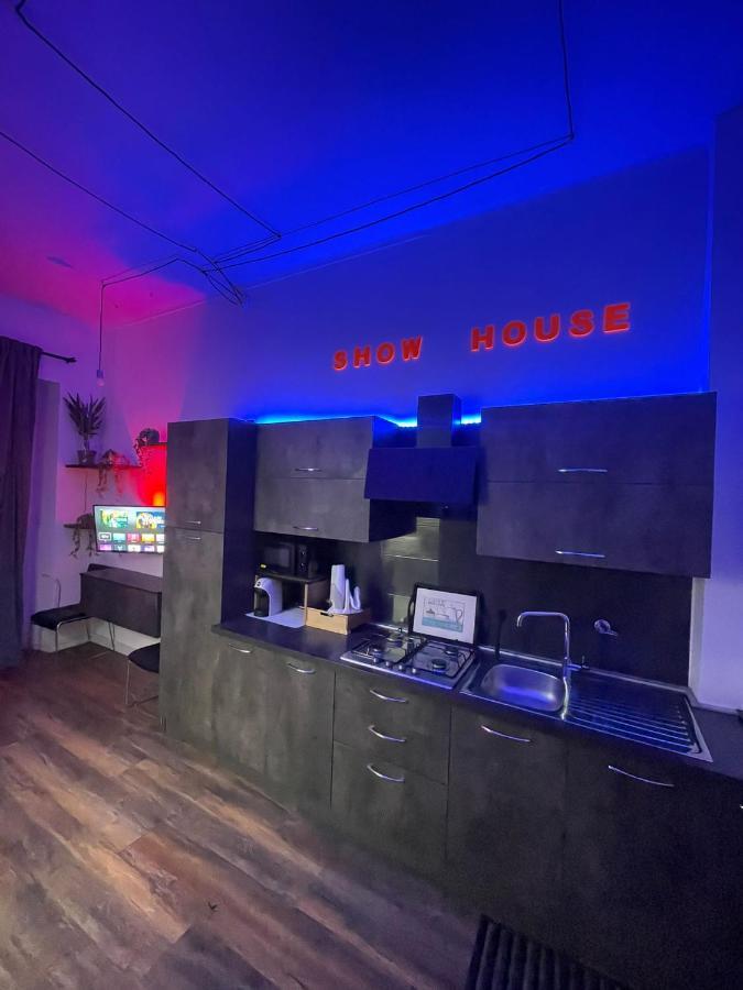 Show House Турин Экстерьер фото