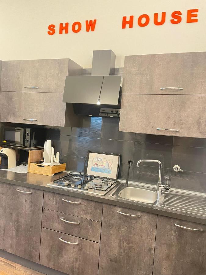 Show House Турин Экстерьер фото
